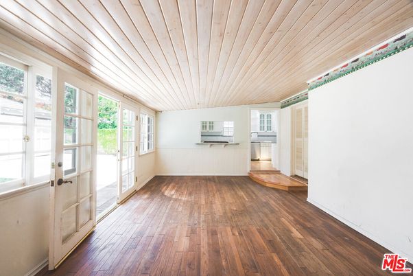 Empty room, Interior, Wooden Ceilings, Wood Texture Flooring