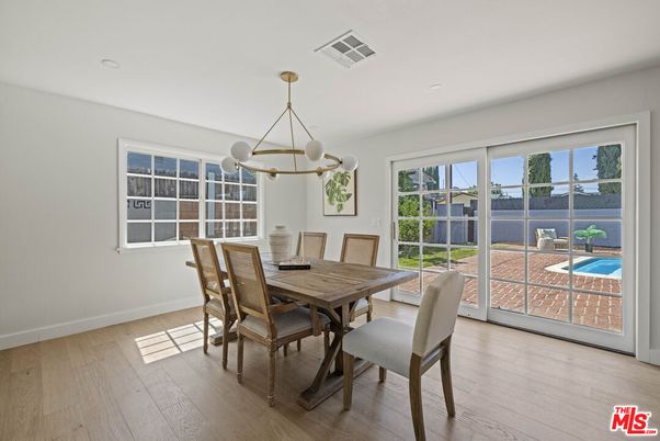 Dining room, Interior, Pendant Lights, Recessed Lighting, Wood Texture Flooring