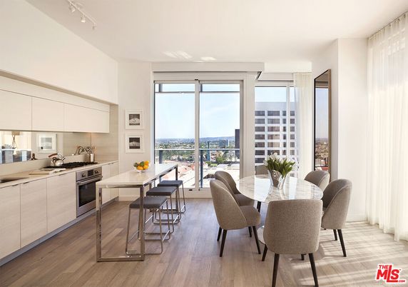 Dining room, Interior, Kitchen, Stainless Steel Appliances, Wood Texture Flooring