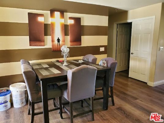 Dining room, Interior, Wood Texture Flooring