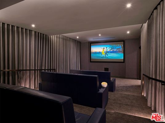 Interior, Projection Screen, Recessed Lighting, Theatre Room