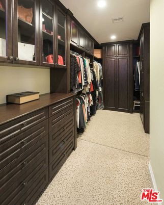 Interior, Recessed Lighting, Walk-in Closets