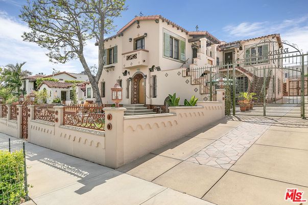 Exterior, Facade, Spanish Mediterranean