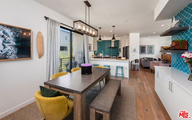 Dining room, Interior, Kitchen, Living room, Pendant Lights, Recessed Lighting, Stainless Steel Appliances, Wood Texture Flooring