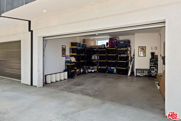 Garage, Interior