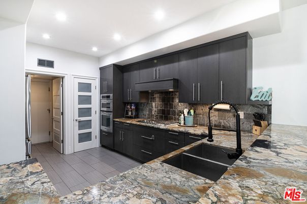 Interior, Kitchen, Recessed Lighting