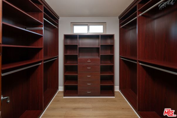 Interior, Walk-in Closets, Wood Texture Flooring