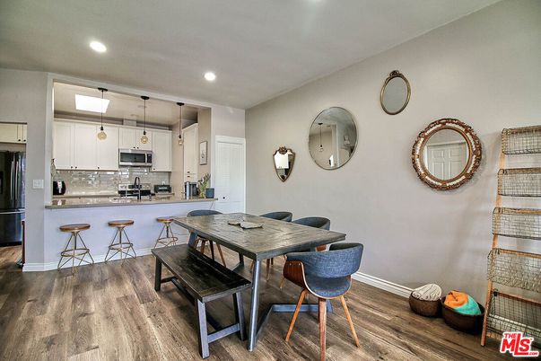Dining room, Interior, Kitchen, Pendant Lights, Recessed Lighting, Wood Texture Flooring