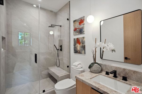 Bathroom, Glass Shower, Interior, Pendant Lights, Recessed Lighting