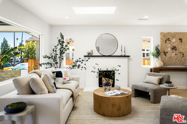 Fireplace, Interior, Living room, Recessed Lighting