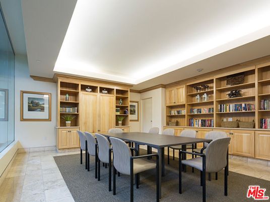 Dining room, Interior