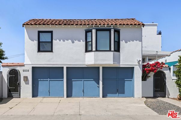Attached, Exterior, Facade, Spanish Mediterranean