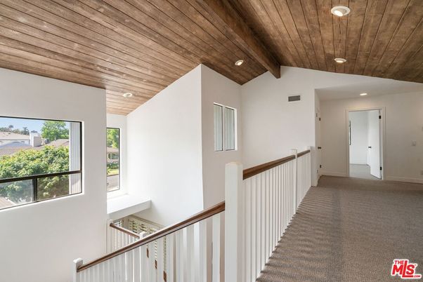 Interior, Recessed Lighting, Wooden Beams, Wooden Ceilings