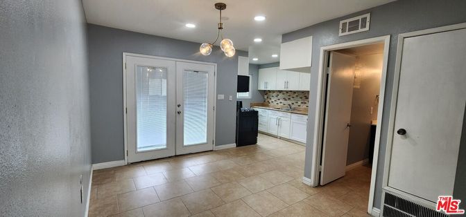 Interior, Kitchen, Pendant Lights, Recessed Lighting