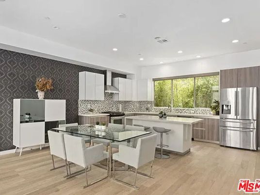 Dining room, Interior, Kitchen, Recessed Lighting, Stainless Steel Appliances, Wood Texture Flooring