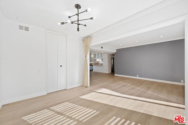 Empty room, Interior, Pendant Lights, Recessed Lighting, Wood Texture Flooring