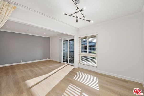 Empty room, Interior, Pendant Lights, Recessed Lighting, Wood Texture Flooring