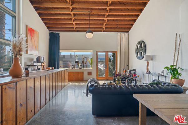 Interior, Living room, Pendant Lights, Wooden Beams, Wooden Ceilings