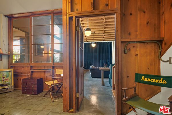 Interior, Pendant Lights, Wooden Walls