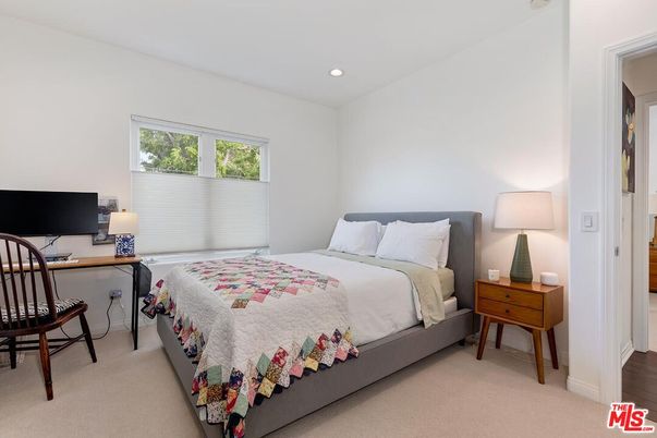 Bedroom, Home Office, Interior, Recessed Lighting