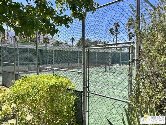 Exterior, Tennis Courts