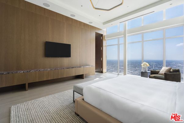 Bedroom, Interior, Recessed Lighting, Water, Wood Texture Flooring