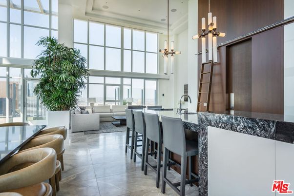 Interior, Kitchen, Living room, Pendant Lights, Recessed Lighting, Water
