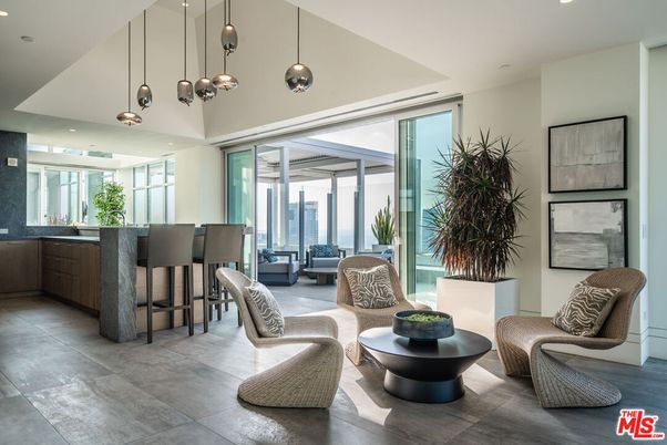 Interior, Living room, Pendant Lights, Recessed Lighting