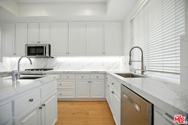 Interior, Kitchen, Marble Walls, Recessed Lighting, Wood Texture Flooring