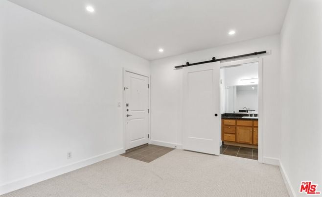 Bathroom, Empty room, Interior, Recessed Lighting