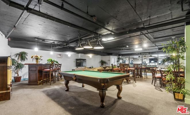 Billiard Table, Game Room, Interior