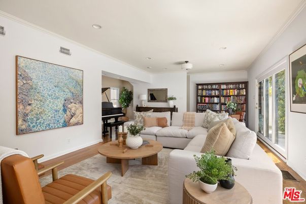 Interior, Living room, Piano, Recessed Lighting, Wood Texture Flooring
