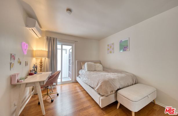 Bedroom, Home Office, Interior, Wood Texture Flooring