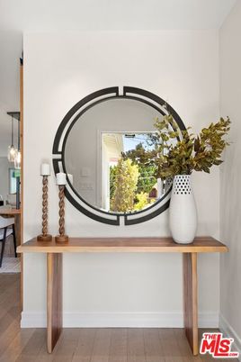 Interior, Pendant Lights, Wood Texture Flooring
