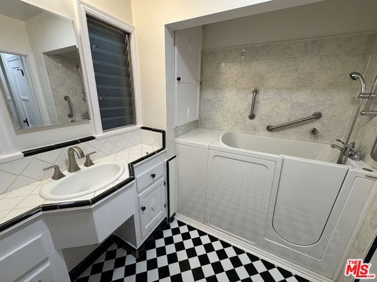 Bathroom, Dual Sink Vanities, Interior, Tile Countertops