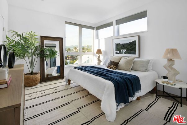 Bedroom, Interior, Water