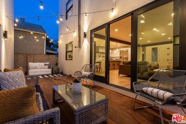 Exterior, Wood Texture Flooring