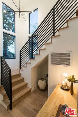Interior, Pendant Lights, Wood Texture Flooring