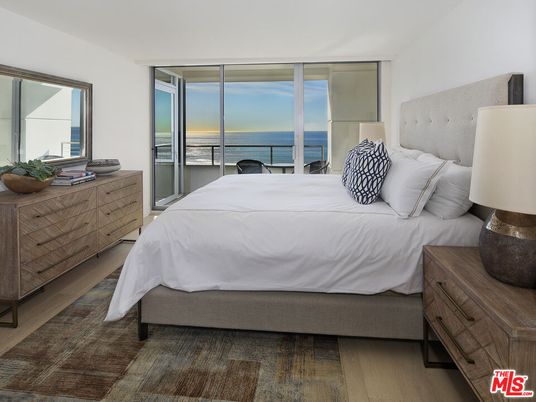 Bedroom, Interior, Water, Wood Texture Flooring