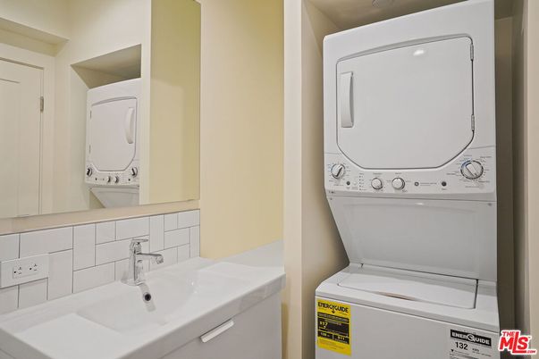 Interior, Utility Closets, Washer