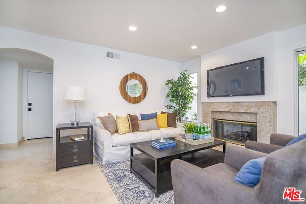 Fireplace, Interior, Living room, Recessed Lighting