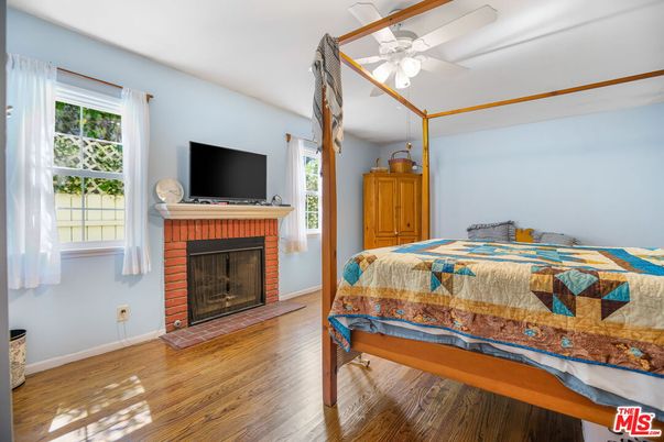 Bedroom, Fireplace, Interior, Wood Texture Flooring