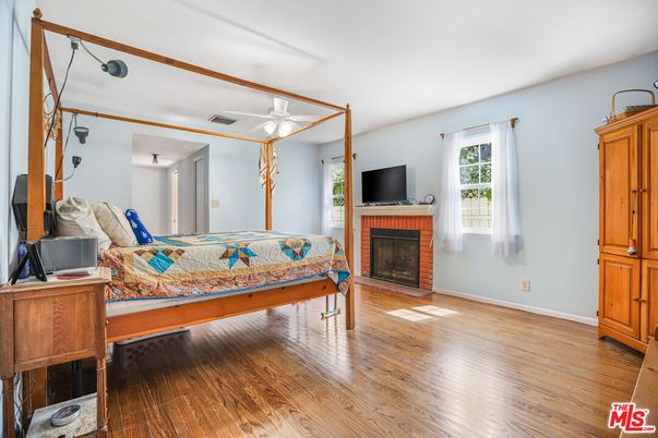 Bedroom, Fireplace, Interior, Wood Texture Flooring