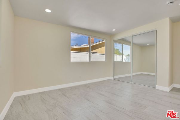 Empty room, Interior, Marble, Recessed Lighting, Wood Texture Flooring