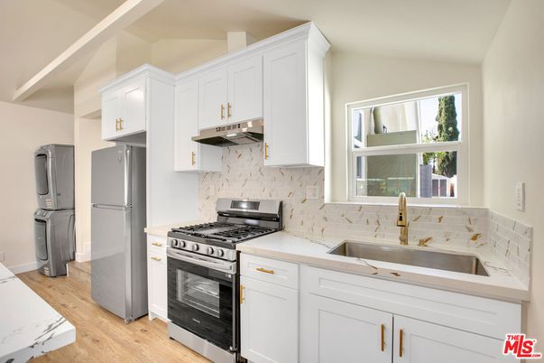 Interior, Kitchen, Stainless Steel Appliances, Wood Texture Flooring