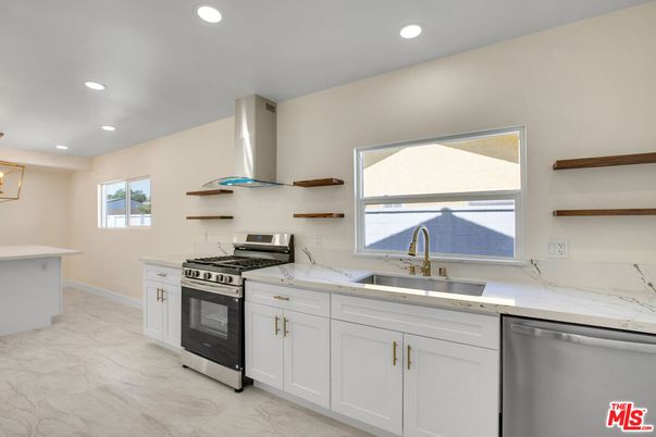 Interior, Kitchen, Marble, Recessed Lighting, Stainless Steel Appliances