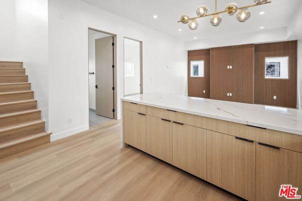 Interior, Pendant Lights, Recessed Lighting, Wood Texture Flooring