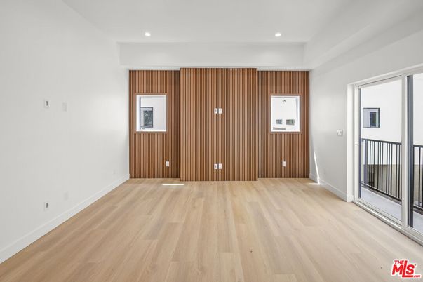 Empty room, Interior, Recessed Lighting, Wood Texture Flooring, Wooden Walls