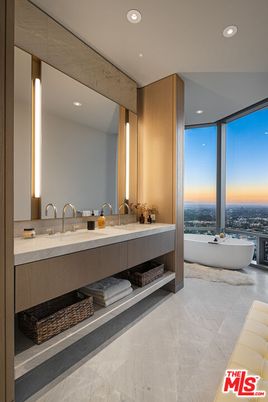 Bathroom, Dual Sink Vanities, Free Standing Baths, Interior, Marble, Recessed Lighting