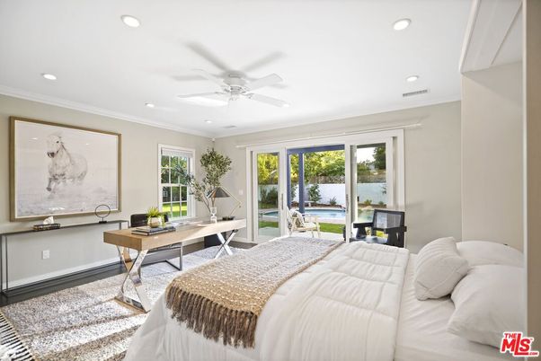 Bedroom, Home Office, Interior, Recessed Lighting, Water